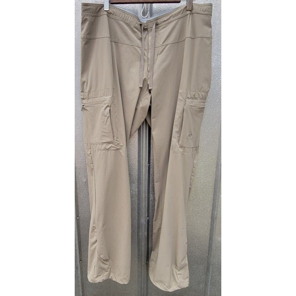 Mountain HardWear Women's Beige Cargo Style Pants Size 14